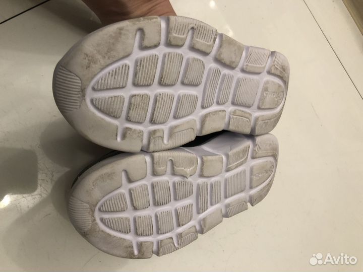 Кроссовки tombi 25