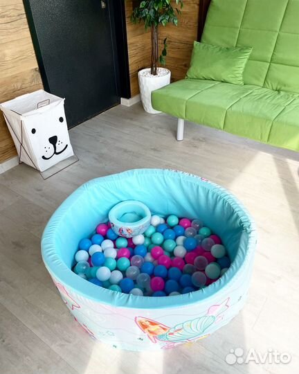 Сухой бассейн с шариками