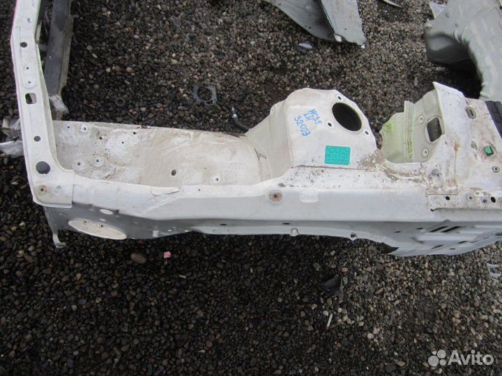 Лонжерон левый Nissan Laurel HC35 RB20DE 2002/2