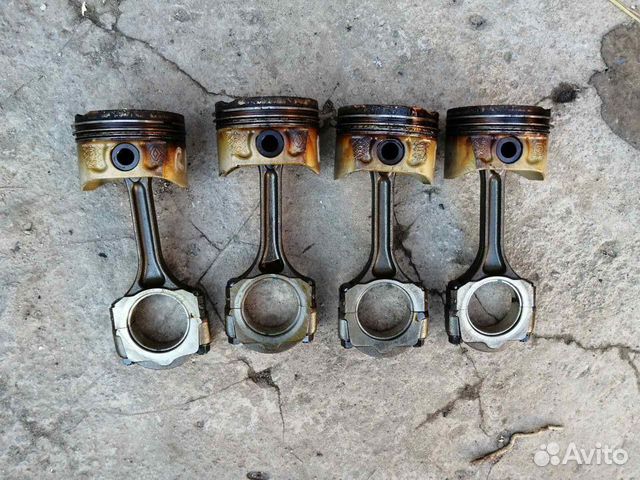 Шатун С поршнем Рено Меган 2 1.6 K4M