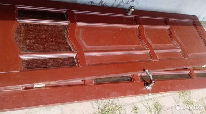 Двери в ванную 60 см полотно и кухню 70 полотно