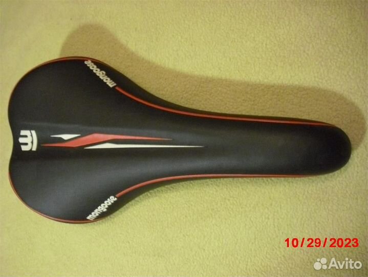 Седло для велосипеда Mongoose