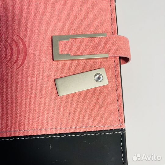 Ежедневник с магнитным повер-банком на 10'000mAh