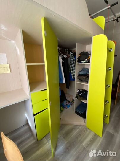 Кровать чердак со столом бу