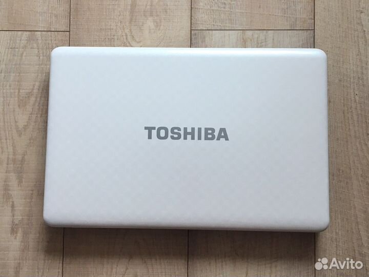 Toshiba Satellite L775