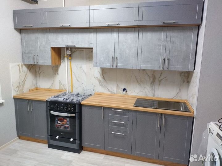 Кухня по индивидуальным размерам с фабрики Млечный