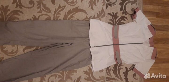 Медицинский костюм