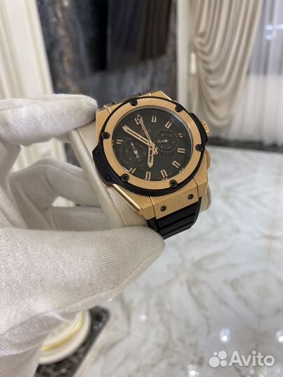 Часы hublot