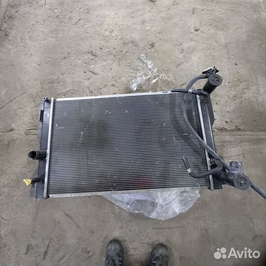 Радиатор охлаждения Corolla ZRE 151 рестайлинг