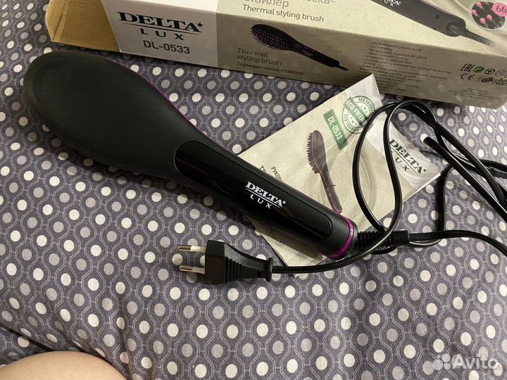 Расческа-выпрямитель DeltaLux новая