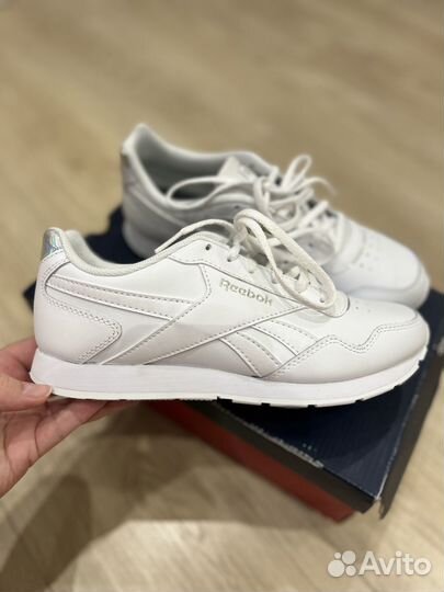 Кроссовки Reebok женские