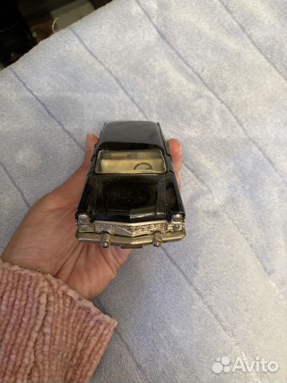 Модели автомобилей СССР Чайка газ-13