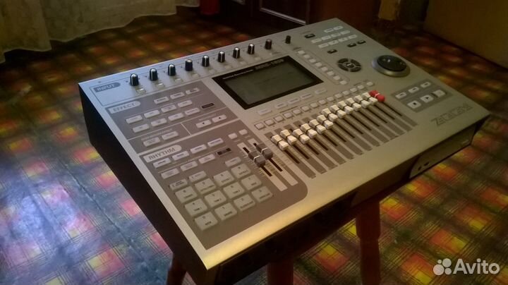 Multi-рекордер zoom MRS 1608