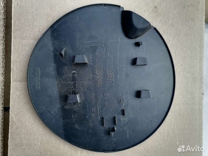 Лючок бензобака Renault Scenic