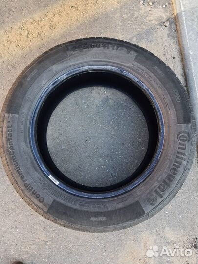 Continental ContiPremiumContact 225/60 R17