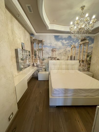 1-к. квартира, 64 м², 14/18 эт.