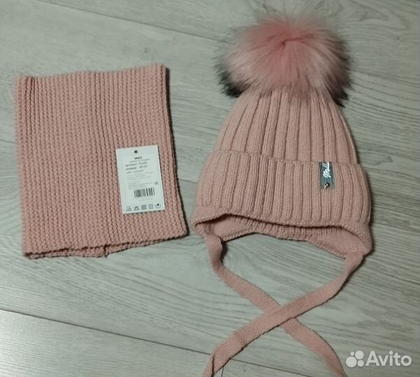 Зимняя шапка и снуд новые для девочки 48-52