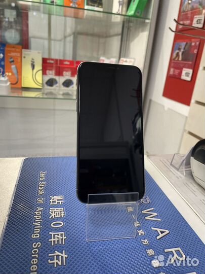 iPhone Xs, 64 ГБ