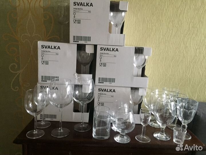 Стаканы, рюмки, фужеры