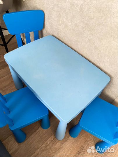 Стол и три стула IKEA mammut