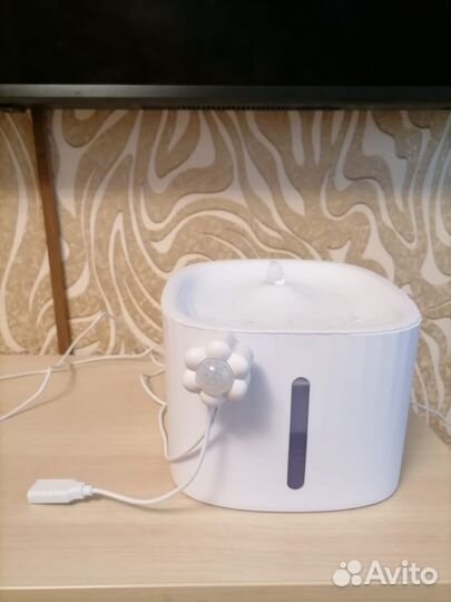 Автоматическая поилка для кошек и собак