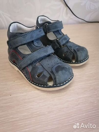 Ортопедические сандали