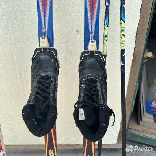 Лыжи беговые с ботинками и палками