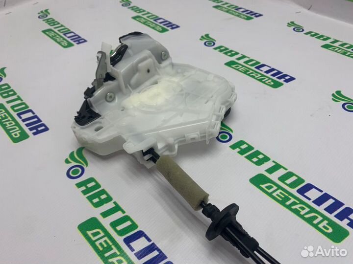 Замок двери задний правый Mazda 3Bp хетчбек 5D