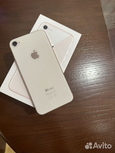 Телефон iPhone 8 64 gb