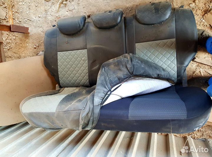 Задний ряд сидений Hyundai Getz