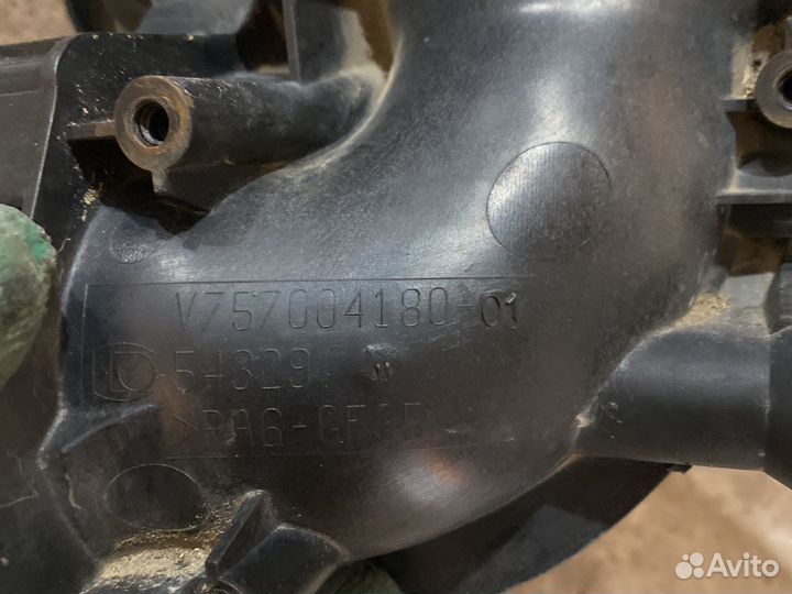 Коллектор впускной Peugeot 308 1.6л EP6