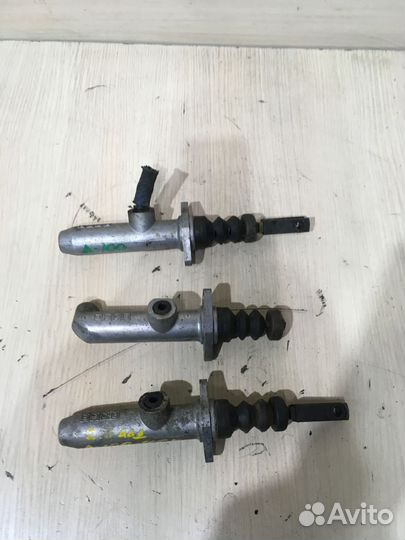 Цилиндр сцепления главный Ауди 100 С4 43721401a