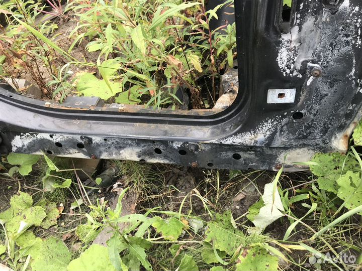 Крыло заднее правое для BMW X5 E70 2007-2013 г