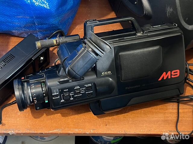 Видеокамера Panasonic M9