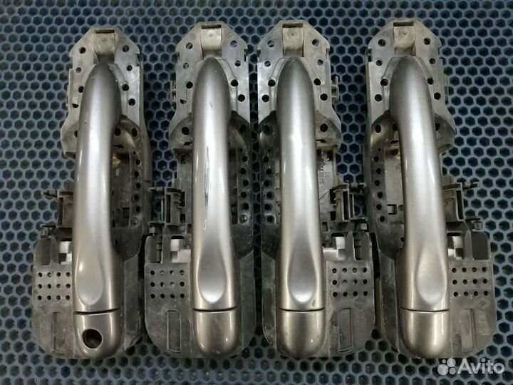 Ручка наружняя Renault Fluence