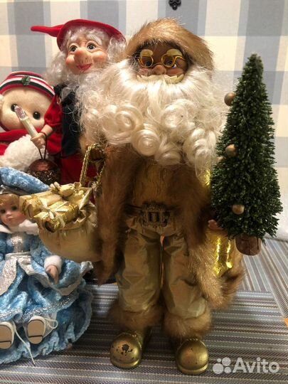 Дед мороз под елку