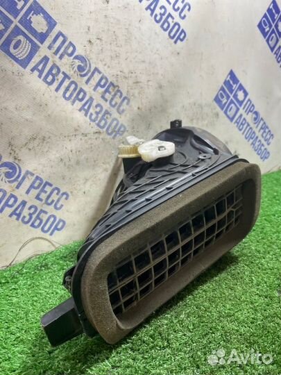 Дефлектор воздушный Renault Fluence седан 1.6 K4M