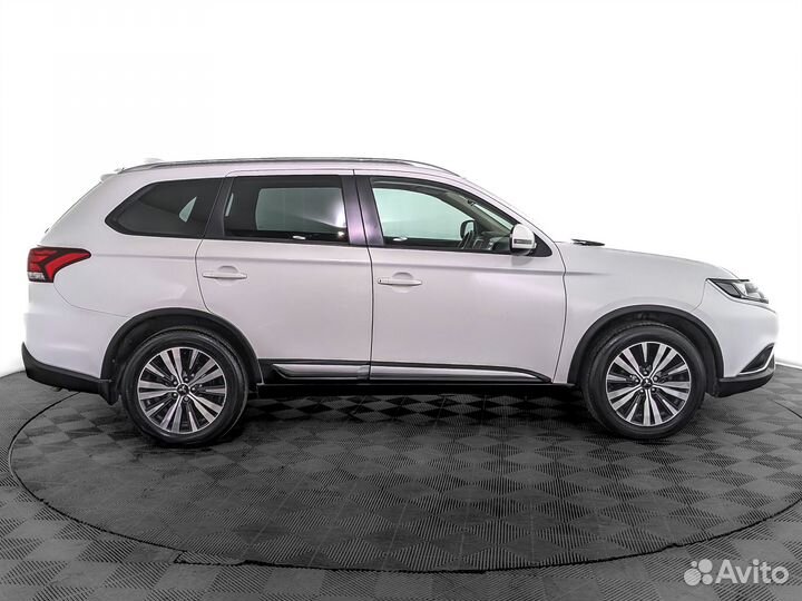 Mitsubishi Outlander 2.0 CVT, 2019, 82 059 км