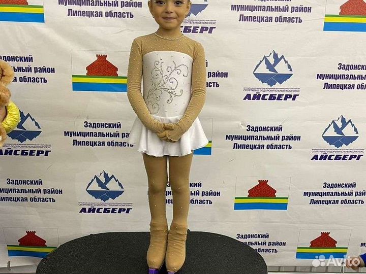 Пошив штор, костюмом для танцев и ремонт одежды