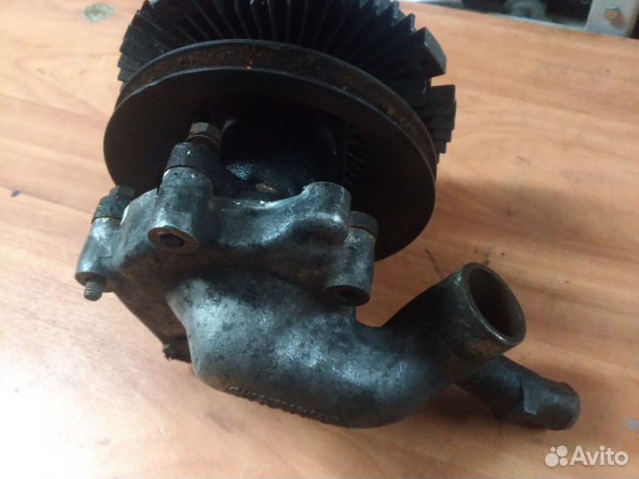 Корпус помпы Mercedes-Benz мерседес mb100