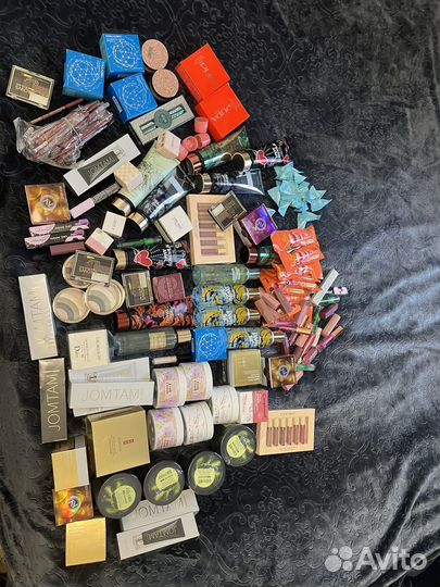 Косметика пакетом новая