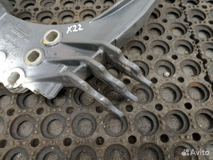 Кронштейн подножки правой Daf XF106