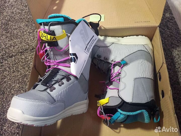 Ботинки для сноуборда женские новые