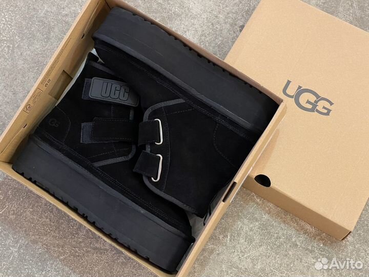 UGG Neumel Platform Black