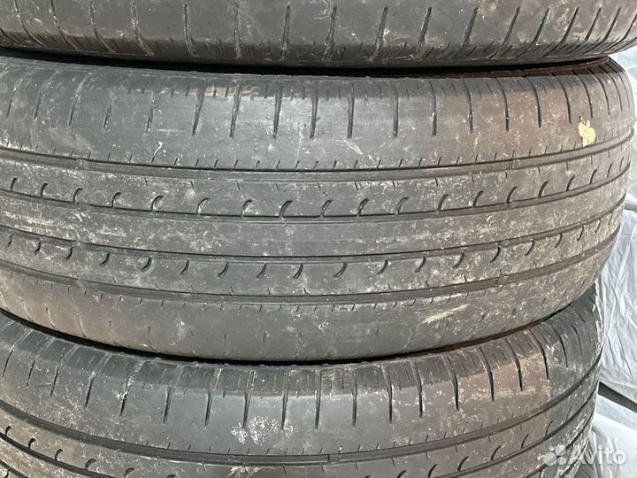 Goodyear EfficientGrip 215/60 R17
