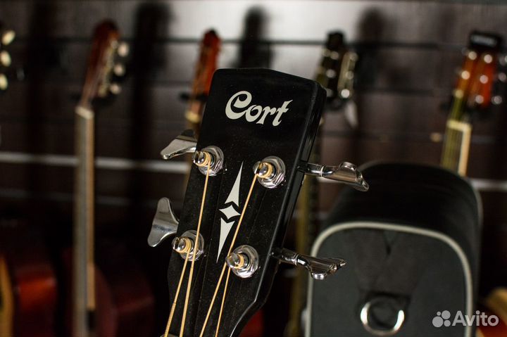 Акустическая бас-гитара с подключением