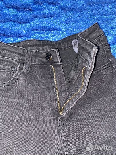 Джинсы широкие