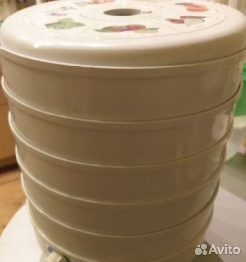 Сушилка для овощей и фруктов ветерок 2