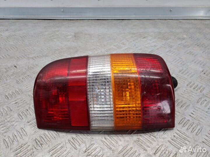 Фонарь задний левый Chevrolet Blazer 4.3 L35 180