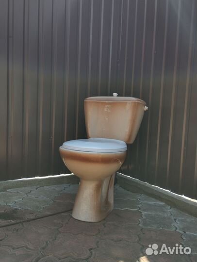 Унитаз керамический с бочком бу
